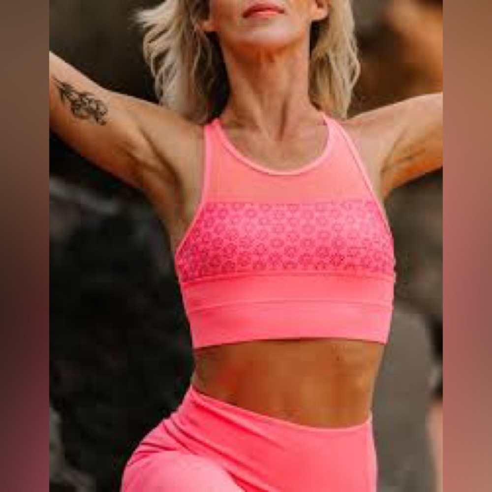ZYIA Active Neon Coral Flower Power All Star Bra Medium? High Neck